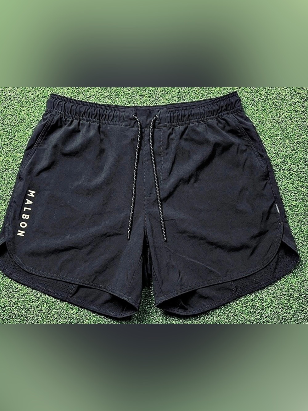 Malbon Men's Shorts Black XL 5 inch